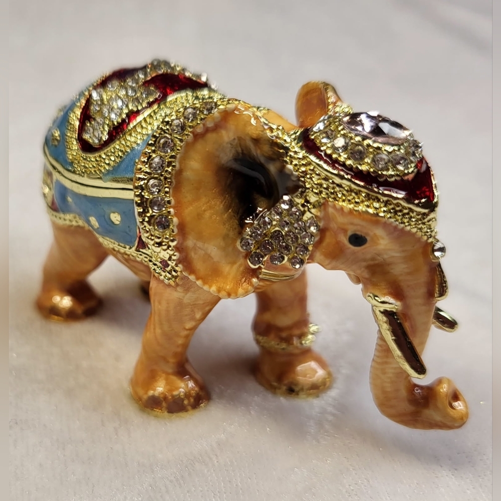 ✨️ New Bejeweled Hand Painted Enamel Metal Elephant Trinket Box